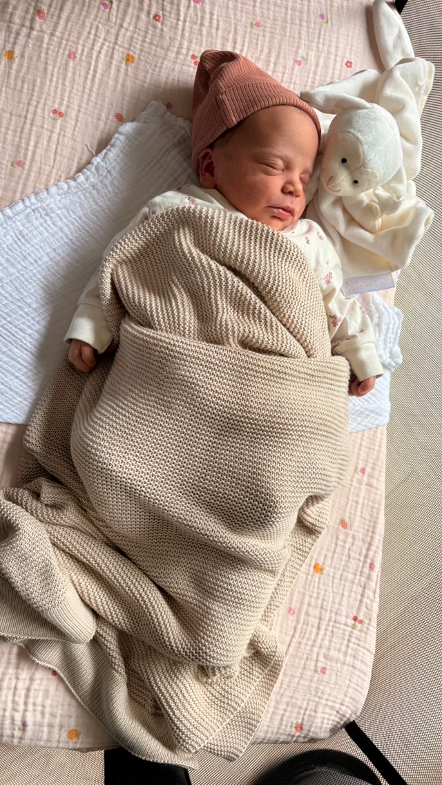 Ingebakerde pasgeboren baby